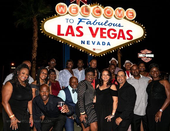 vegas-nightclub-crawl-by-party-bus-w-ez-entry-free-drinks
