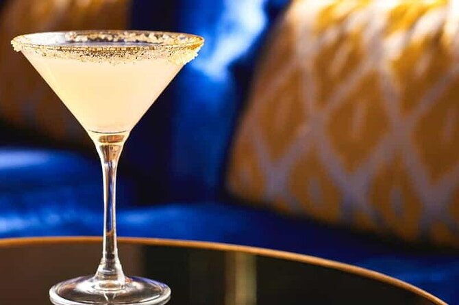 vegas-nightclub-life-ultimate-night-out-free-drinks-party-bus