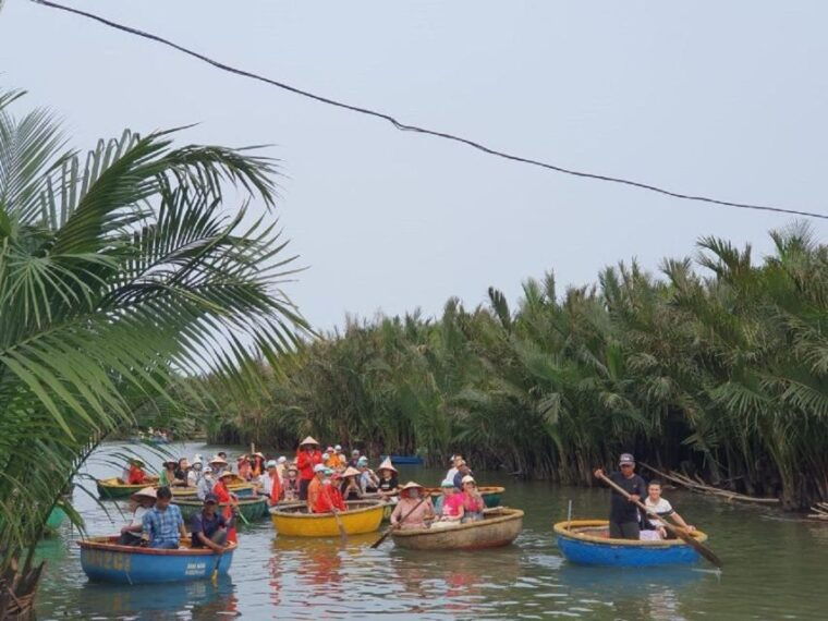 vegetarian-cooking-class-basket-boat-from-hoi-an