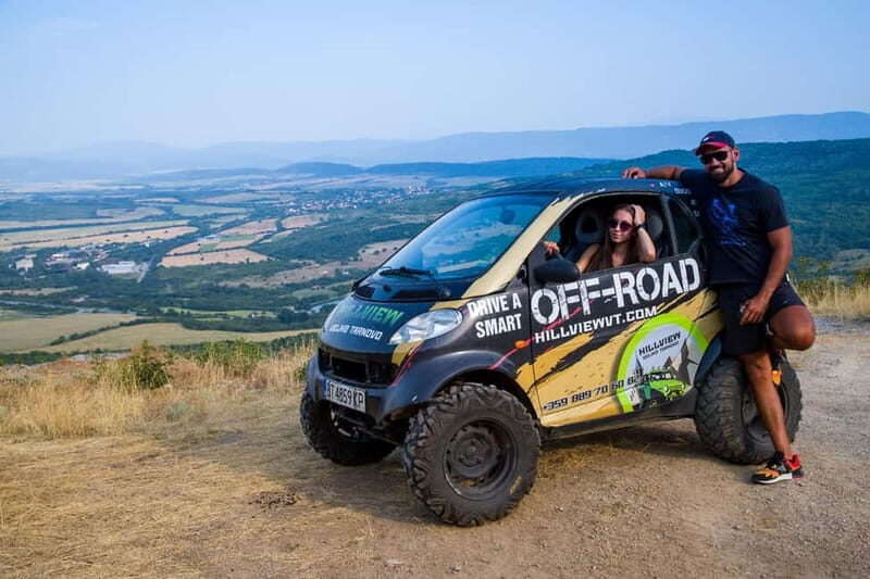 Veliko Tarnovo: Off-Roading in Jeep Daihatsu or Smart ForTwo - Is It Worth the Price?  