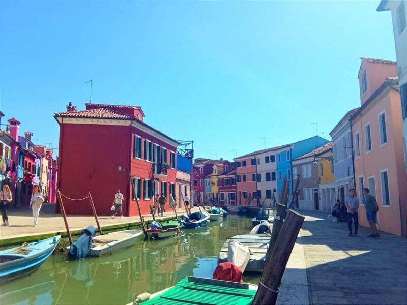 venetian-boat-adventure-private-tour-of-murano-and-burano
