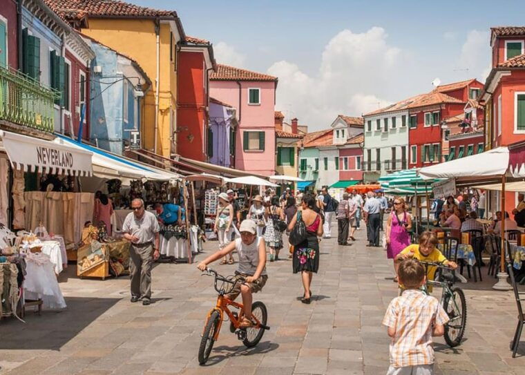 venetian-island-gems-murano-burano-torcello-tour