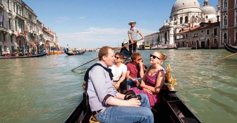 venetian-private-sandolo-tour