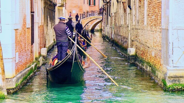venetian-private-sandolo-tour