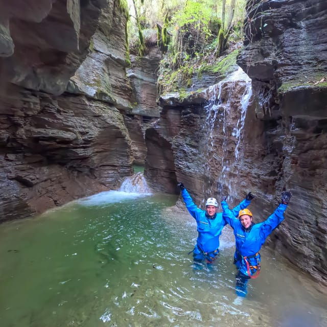 veneto-dolomites-winter-canyoning-cornolade-waterfalls-val-maggiore