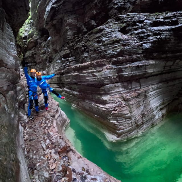 veneto-dolomites-winter-canyoning-val-maor-zumelle-castle