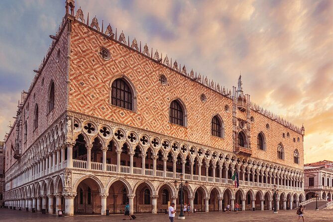 venezia-walking-tour-with-audio-and-written-guide-by-a-local