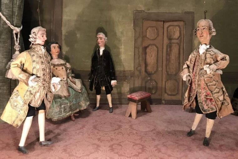 venice-2-hour-masks-puppets-tour-for-children