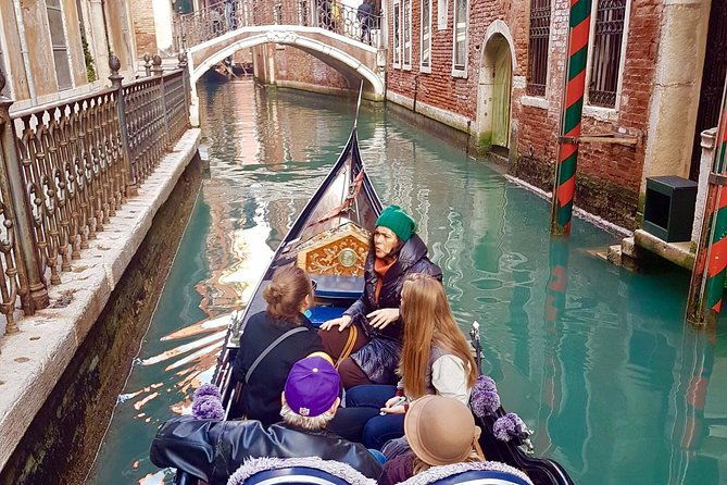 venice-30-min-private-gondola-ride-with-guide