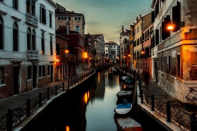venice-at-sunset-crimes-legends-and-mysteries