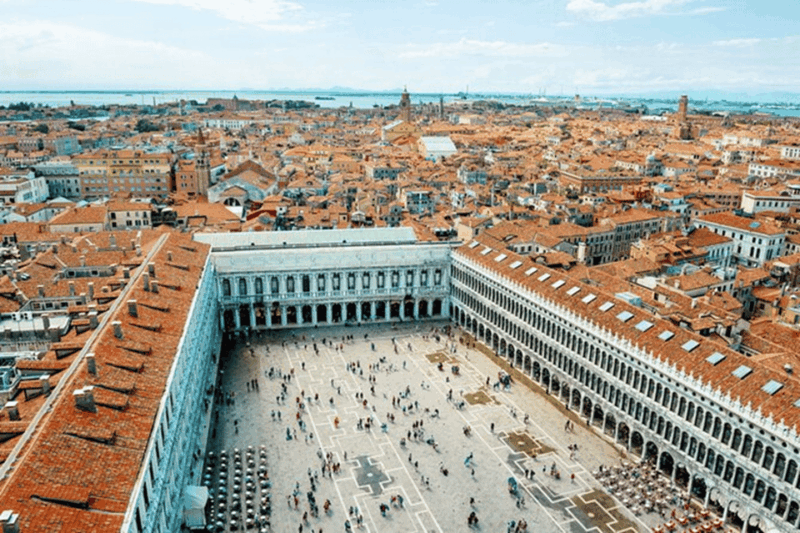 venice-basilica-doge-palace-bell-tower-entry