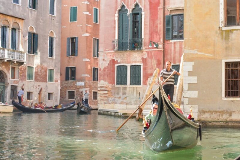 venice-basilica-doges-palace-gondola-ride-guided-tour