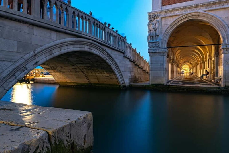 Venice: Boat Tour, Murano, Burano & Mysterious Secret Island - Who Should Consider This Tour?