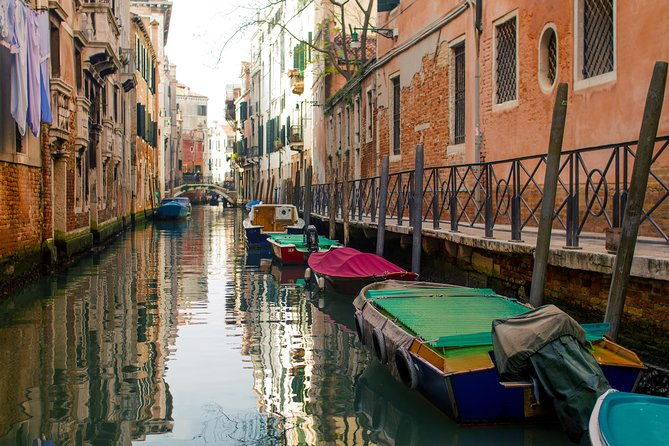 venice-boat-tour-on-grand-canal-with-local-guide
