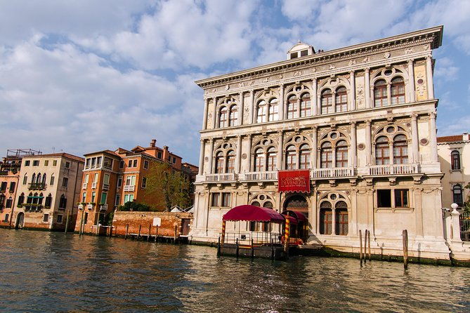 venice-boat-tour-on-grand-canal-with-local-guide