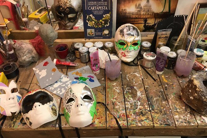 venice-carnival-mask-making-class-in-venice-italy