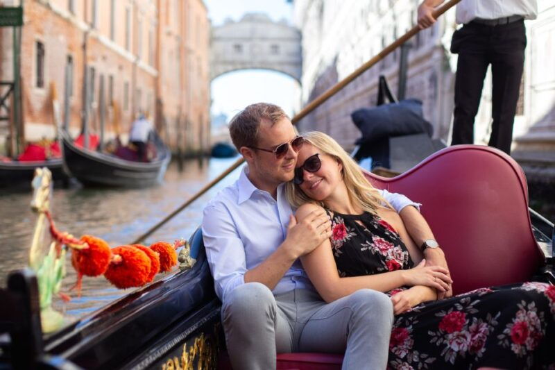 venice-city-portrait-session-with-professional-photographer