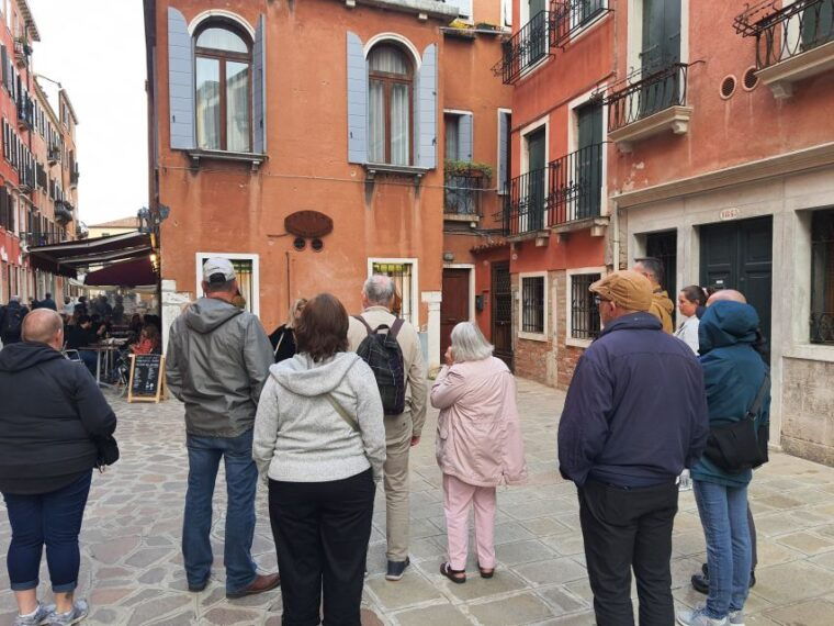 venice-city-wonders-group-walking-tour-with-a-guide