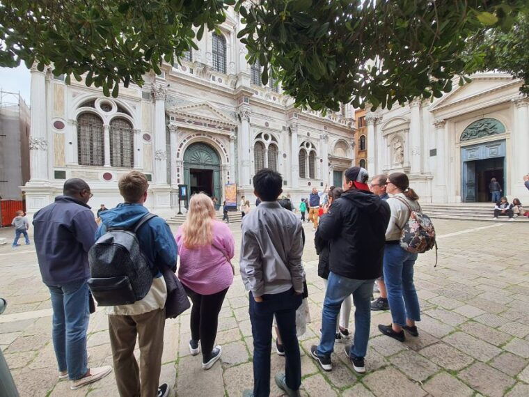venice-city-wonders-group-walking-tour-with-a-guide