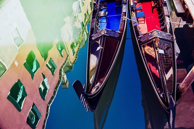 Venice: Classic 30-Minute Gondola Ride Through the Canals - The Sum Up