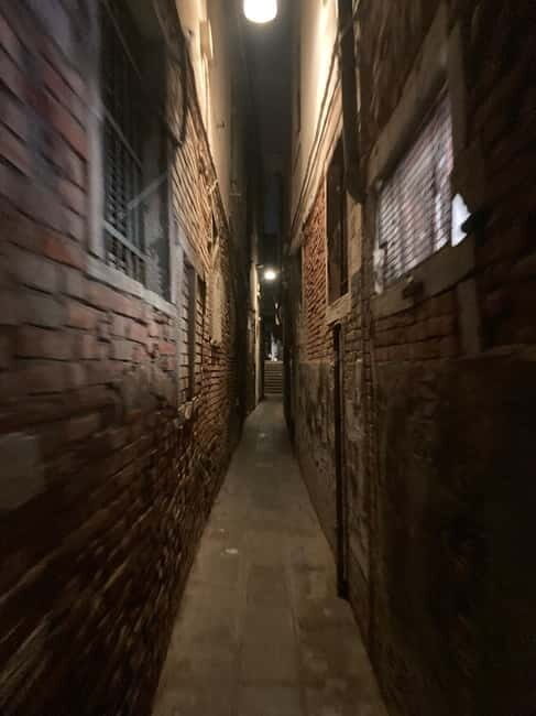 Venice: Crimes, Legends, and Mysteries Sunset Tour - FAQ