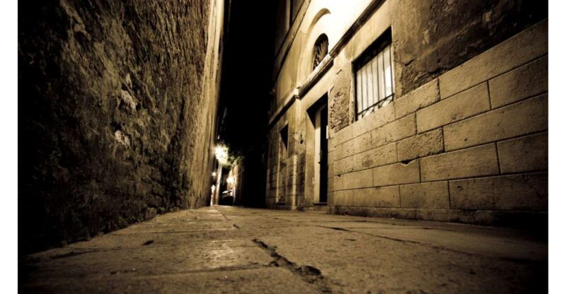 venice-crimes-legends-and-mysteries-tour-at-sunset