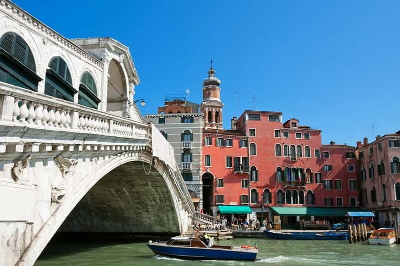 Venice: Crowds-free Early Morning City Center Guided Tour - Discover Venice Without the Crowds