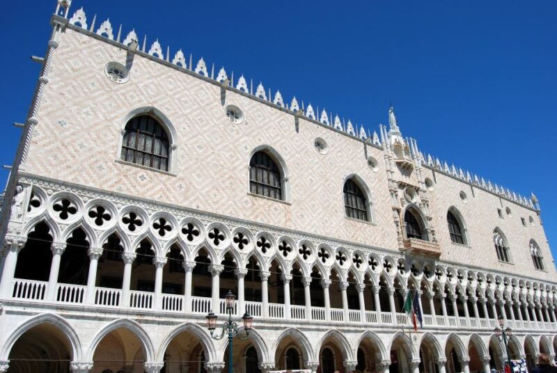 venice-doges-palace-and-basilica-skip-the-line-guided-tour