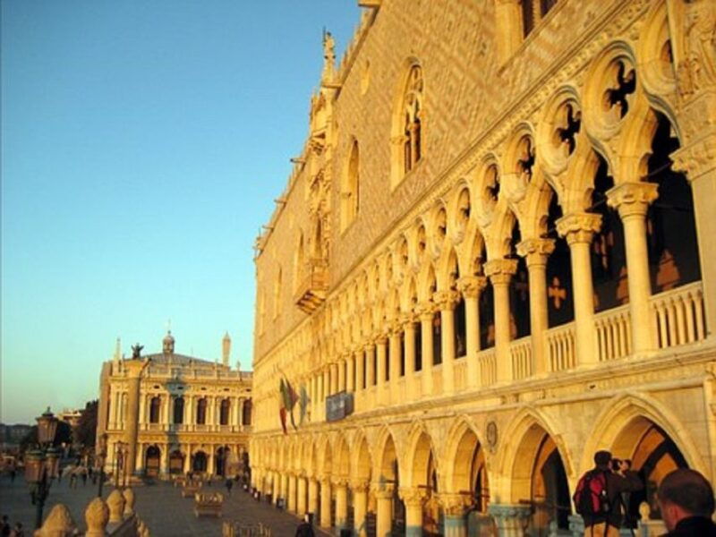 venice-doges-palace-and-basilica-skip-the-line-guided-tour