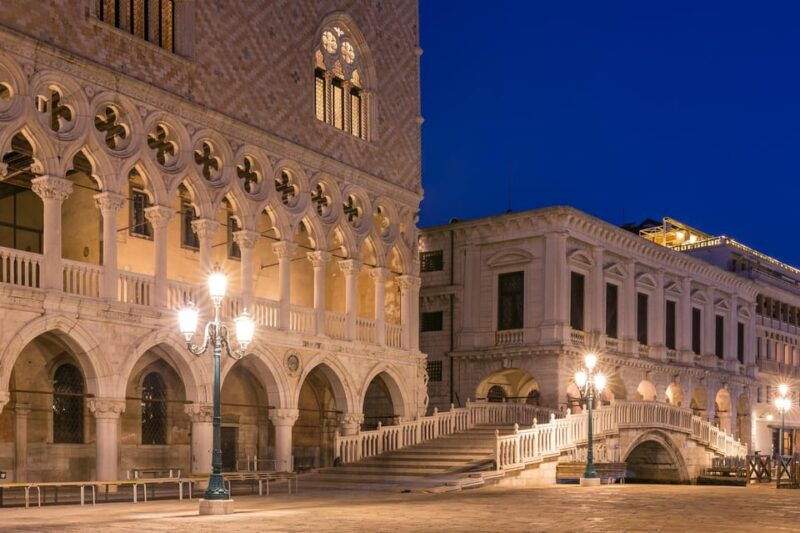 venice-doges-palace-bridge-of-sighs-prisons-correr-audioguides