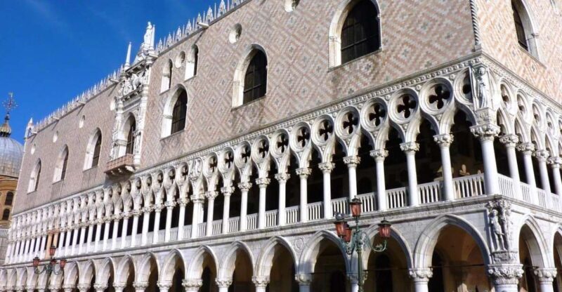Venice: Doge's Palace Guided-Tour & Gondola Ride - An Authentic Venetian Experience in a Nutshell