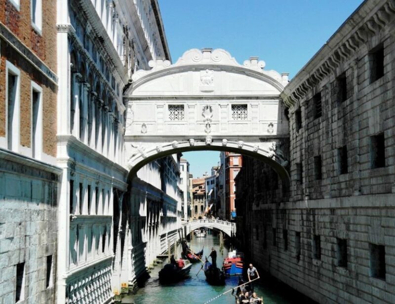 Venice: Doge's Palace Guided-Tour & Gondola Ride - FAQ