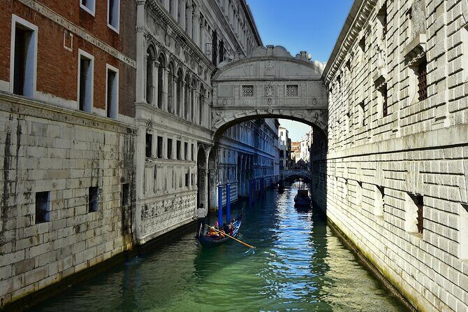 Venice: Doge's Palace Guided Tour With Tickets & Optional Gondola - Key Points