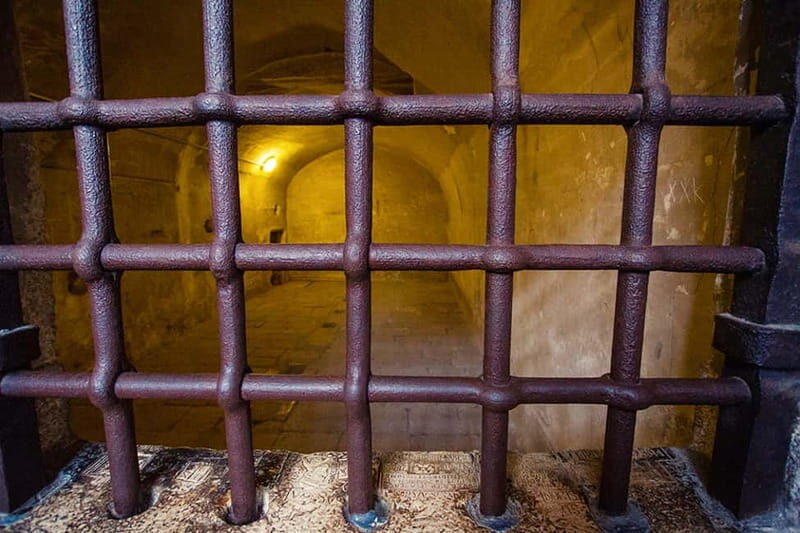 Venice: Doges Palace, Prison, and Secret Passageways Tour - Key Points