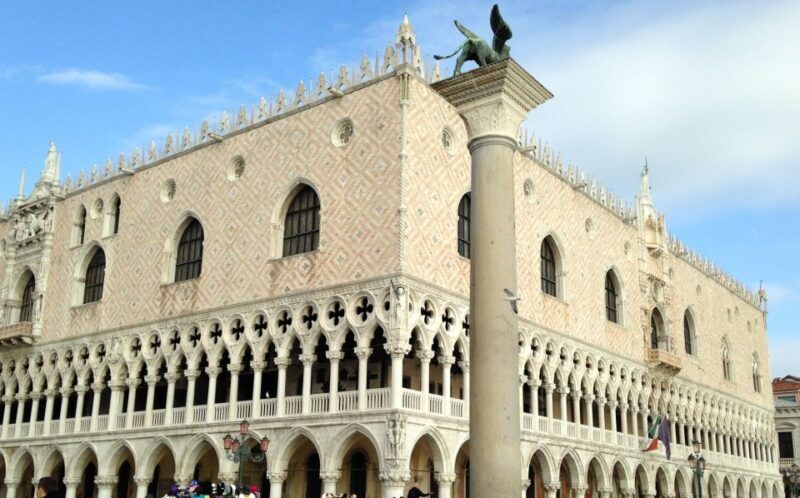 venice-doges-palace-saint-marks-small-group-tour
