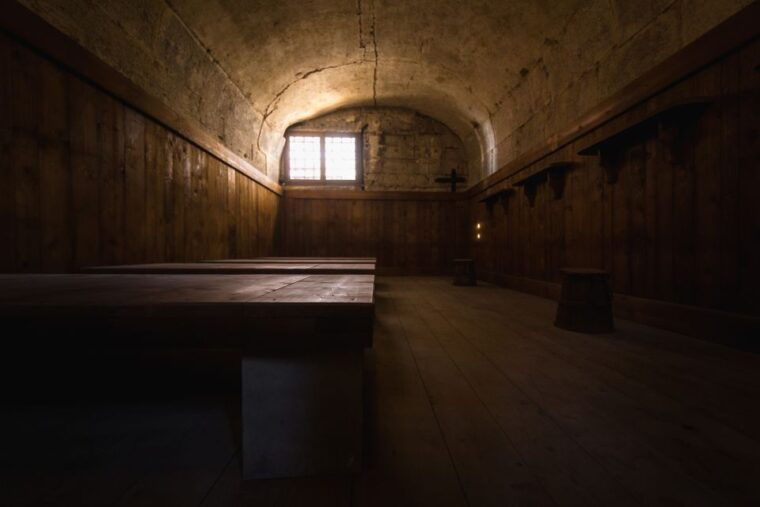 venice-doges-palace-skip-the-line-ticket-with-guidebook