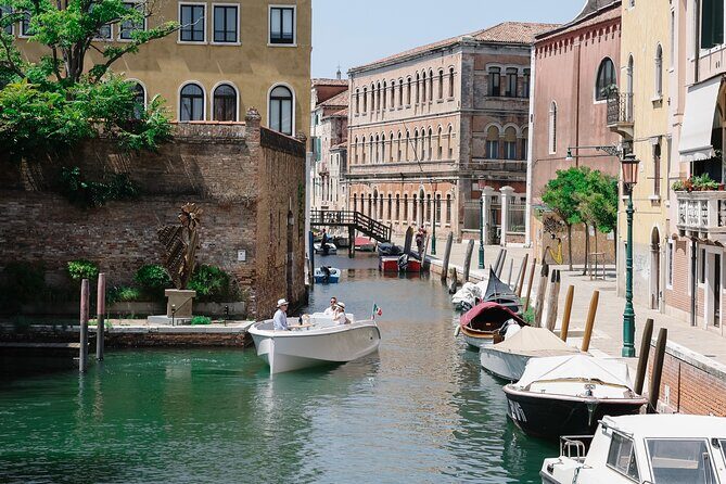 Venice: Explore Venice on Electric Boat - The Experience: A Close Look at What You Can Expect