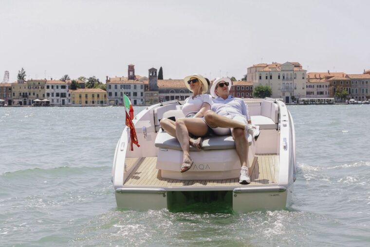 venice-explore-venice-on-electric-boat
