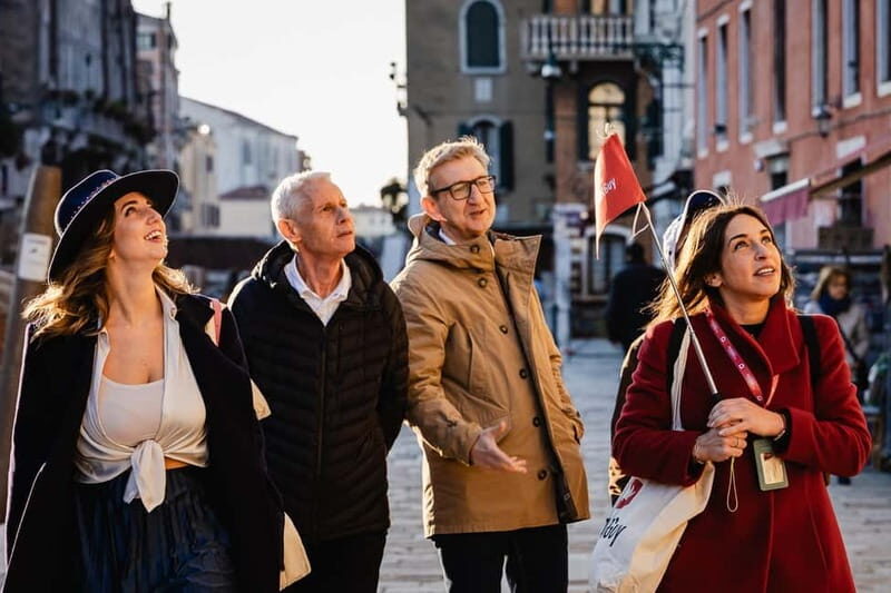 Venice Food Tasting Tour: Bites, Wine, Dinner & Local Guide - Sweet Finish: Artisanal Gelato & Photo Stop
