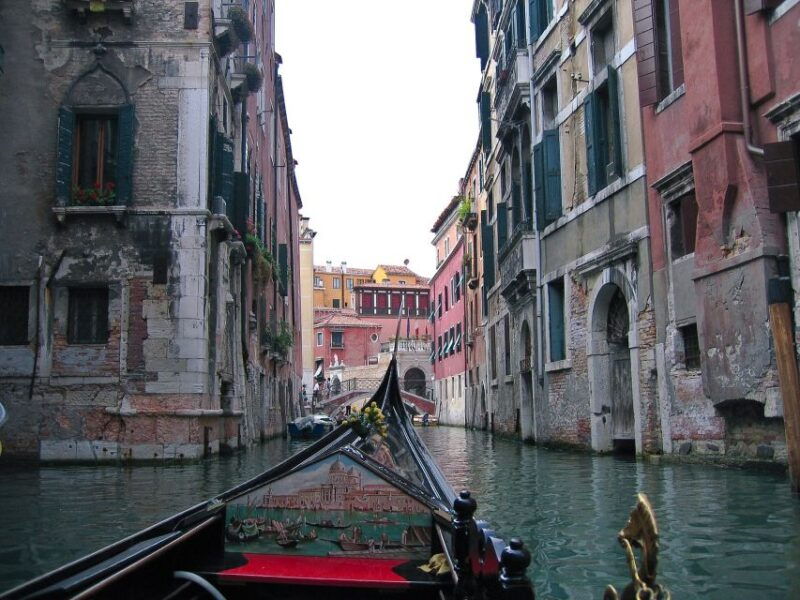 venice-gondola-ride-and-st-marks-basilica-tour