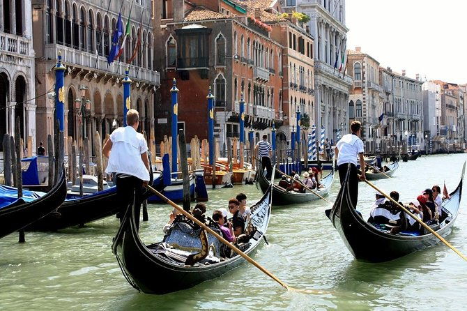 venice-gondola-ride-extra-meal-break-at-illy-caffe