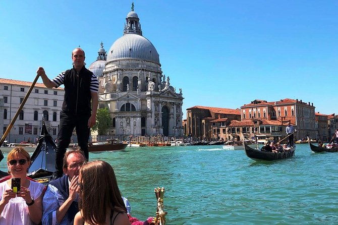 venice-gondola-ride-extra-meal-break-at-illy-caffe