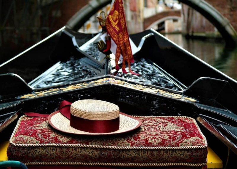 venice-gondola-serenade-on-the-grand-canal