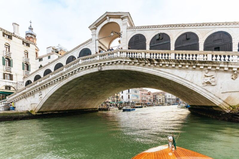 venice-grand-canal-boat-tour