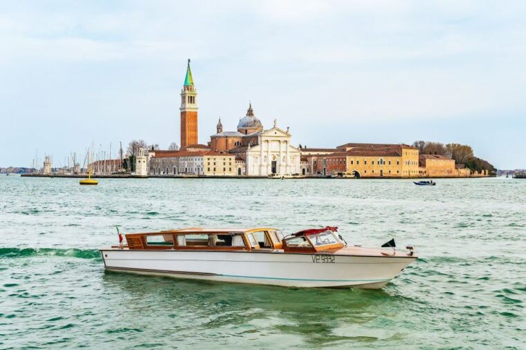 venice-grand-canal-boat-tour