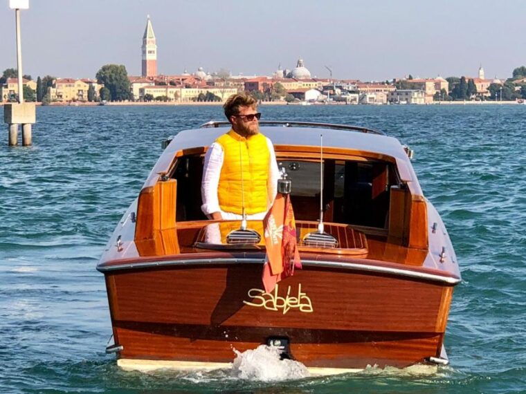 venice-grand-canal-murano-and-burano-half-day-boat-tour