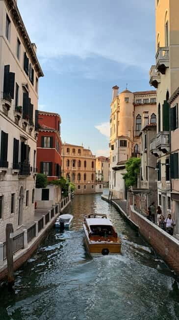 Venice: Guided Boat Tour to Murano and Glass Blowing - Detailed Breakdown of the Itinerary