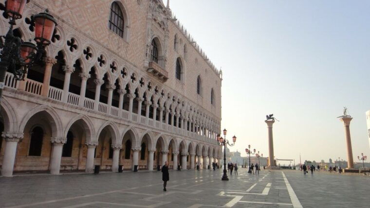 venice-guided-walking-tour-with-skip-the-line-tickets