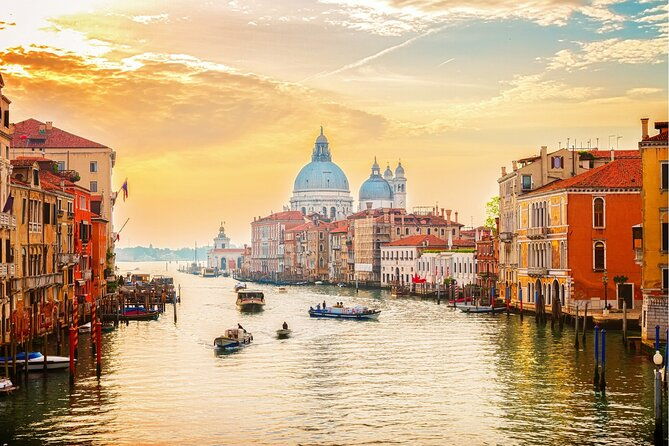 venice-highlights-with-local-private-walking-tour-gondola-ride-2