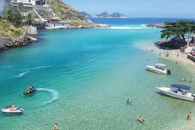 venice-in-rio-boat-trip-to-gigoia-island-with-visit-to-alligators-and-the-beach